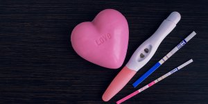 Test de fertilite pour femme a domicile : des bandelettes de bilan hormonal