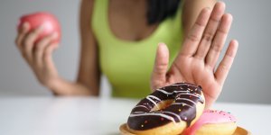 Sport : l’exercice intensif reduirait votre envie de manger gras 