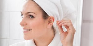Oreille qui coule : qu-est-ce que l-otorrhee ?