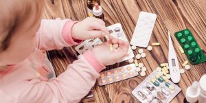 Intoxications infantiles : les parents et grands-parents en cause dans la moitie des cas !