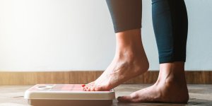 Obesite : elle serait favorisee par un microbe intestinal