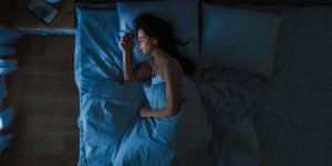 Sommeil : quelle position adopter la nuit en fonction de votre etat de sante