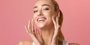 3 astuces maquillage pour paraitre plus jeune