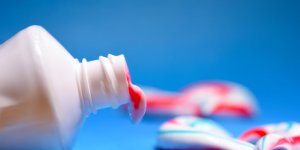 Faire cicatriser un bouton de fievre avec du dentifrice
