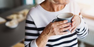 Boire du cafe est-il utile contre le mal de tete ?