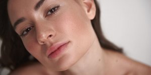 Les 3 aliments du neuroscientifique pour une peau plus jeune