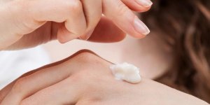 Allergie cutanee : le traitement par creme antihistaminique
