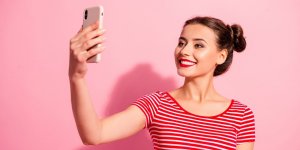 Alzheimer : il serait possible de la detecter avec un selfie ! 