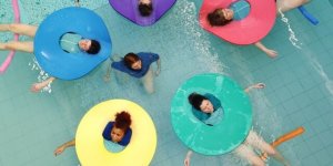 Sophrologie dans l’eau : a tester pour retrouver sommeil et serenite