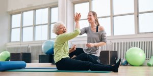 Faire du sport sans materiel : 5 astuces pour vous tonifier avec des objets du quotidien