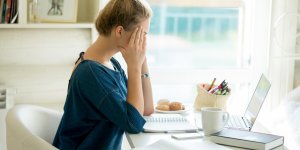 Tete qui tourne pendant un regime : faut-il arreter ?