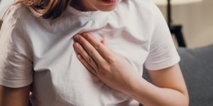 Indigestion : ce symptome est parfois confondu avec la crise cardiaque