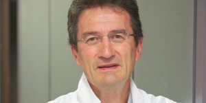 Vaccins : le combat du professeur Sansonetti