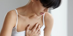 Insuffisance cardiaque : 4 signes meconnus qui doivent alerter