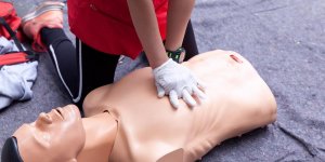 10 gestes qui sauvent en cas d’urgence