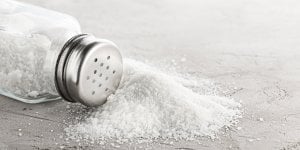 ChatGPT conseille a un soixantenaire de remplacer le sel de table par du bromure de sodium : il est hospitalise en urgence pour des hallucinations 