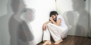Persecution : un symptome de paranoia