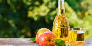Apaiser la douleur d-une piqure de frelon avec du vinaigre