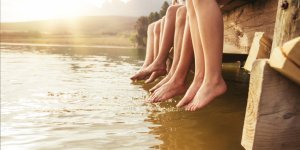 Maladie des pieds : l-orteil en griffe