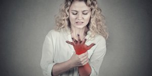 Douleurs neuropathiques peripheriques ou centrales : la difference