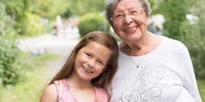 Les echanges intergenerationnels ameliorent la sante mentale des residents en Ehpad