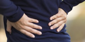 Cancer du pancreas : pourquoi peut-il faire mal au dos ?
