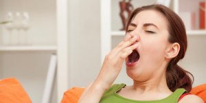 Pourquoi on baille quand on est fatigue ?