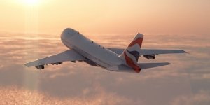 Chirurgie esthetique : elle prend l-avion juste apres et sa peau se dechire