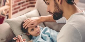 Fievre chez l-enfant : comment la faire baisser ?