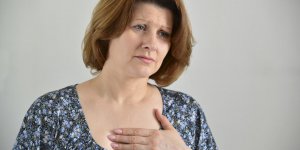 Douleur au sternum : 3 maladies en cause