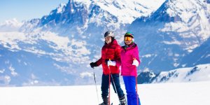 Sports d’hiver : les conseils de coach pour profiter des pistes sans se blesser