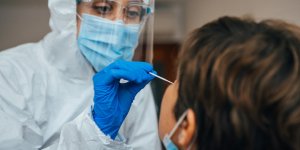 Le virus de la Covid-19 se loge aussi dans le cerveau
