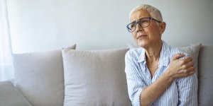  +130 % d’arthrose a la menopause ces 30 dernieres annees, voici pourquoi !