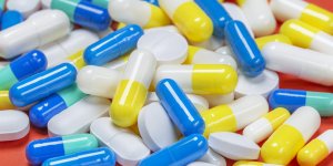 C-est quoi les fluoroquinolones, ces medicaments soupconnes d-effets indesirables ?