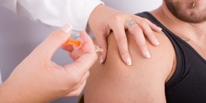 Contraception masculine : l-injection hormonale