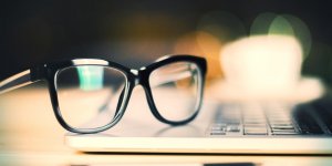 Yoga des yeux : comment voir sans lunettes ?