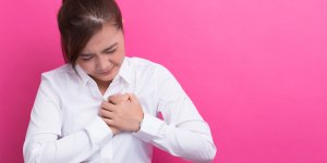 AVC : les femmes ont 13% de chances en moins de recevoir un traitement que les hommes
