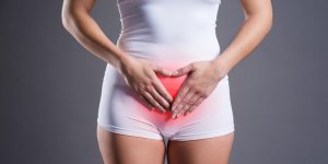 Cancer des ovaires : 8 symptomes qui permettent de le detecter 