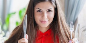Pourquoi ces aliments vous donnent envie de manger encore plus 