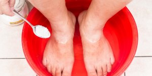 Comment enlever la corne au pied avec du bicarbonate de soude