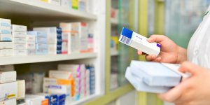 Anti-inflammatoires : l’ANSM alerte sur des possibles complications