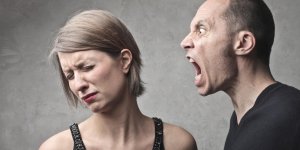 Conjoint insultant : 7 bonnes attitudes a avoir