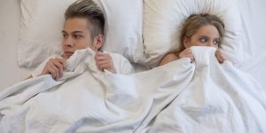 4 positions sexuelles qui peuvent vous mettre mal a l’aise