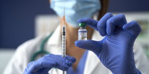 Virus contre la grippe : les femmes sont plus a risque d-avoir des effets secondaires