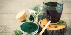 Spiruline : 4 bienfaits pour vos cheveux
