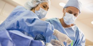 Rupture d-anevrisme : l-intervention chirurgicale preventive
