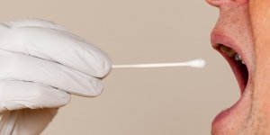 Leucoplasie buccale : un signe de cancer de la bouche ?