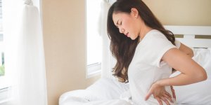Lumbago et sciatique : le traitement par infiltration epidurale