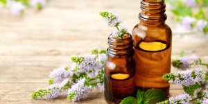 Huiles essentielles : que contiennent ces produits ?