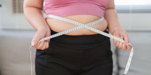 4 etapes pour sortir du cercle mental de l’obesite, selon un psychanalyste